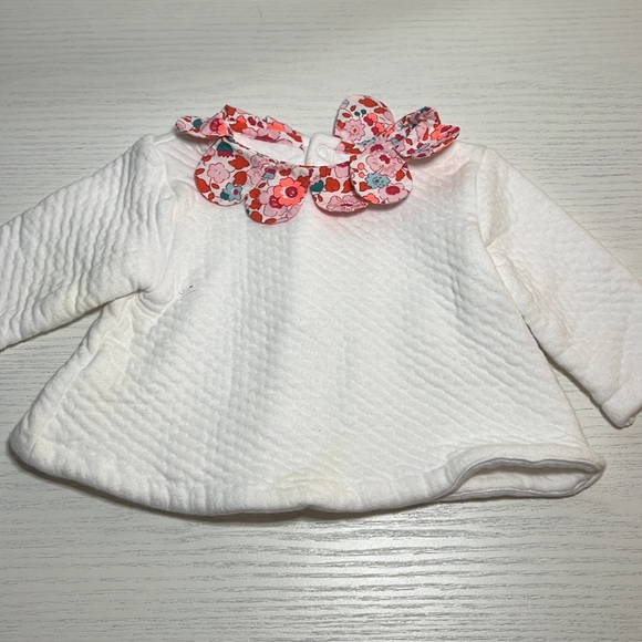 Jacadi - Baby Girl Comfort Set, Size 6M. Slight discoloration. - Picture 3 of 4